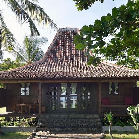 Desa Dunia Beda Resort Gili Trawangan Habitación foto